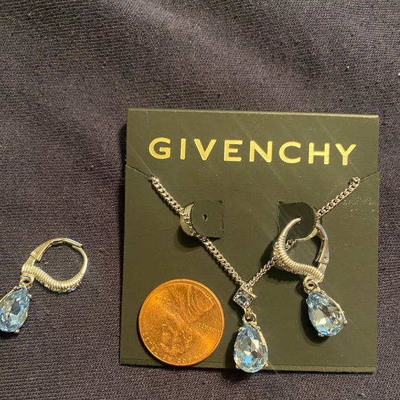 Givenchy Blue Crystal Tear Drop Earring and Necklace Set - Picture 4 of 9